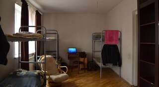 Гостиница SoloHostel Краснодар Спальное место на двухъярусной кровати в общем номере для мужчин-1